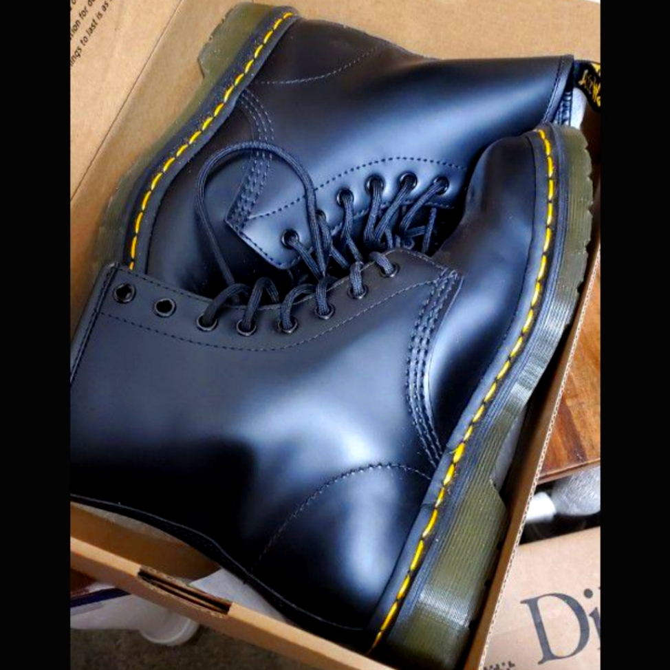 Doc Martens 1460 Women's